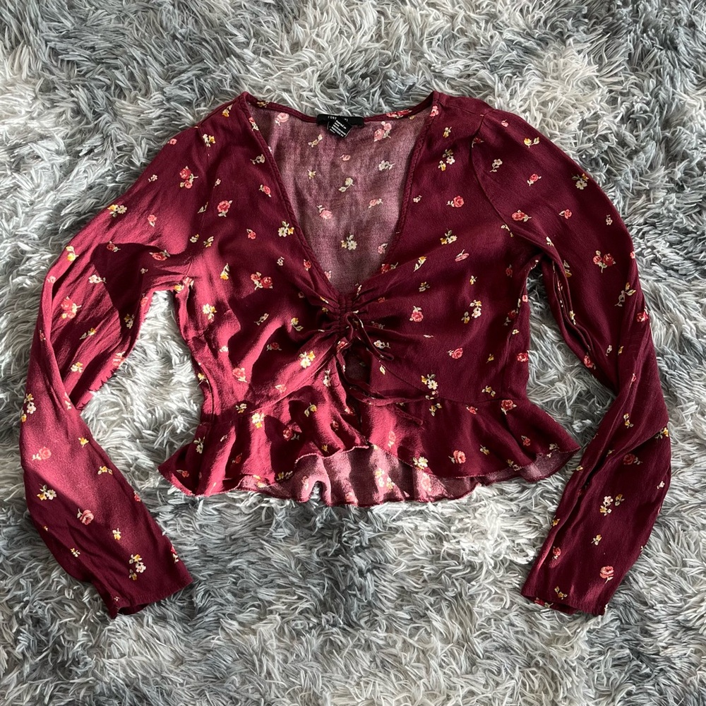 Forever 21 Cranberry Floral Patterned Long Sleeve Crop Top with Front Tie-Size M